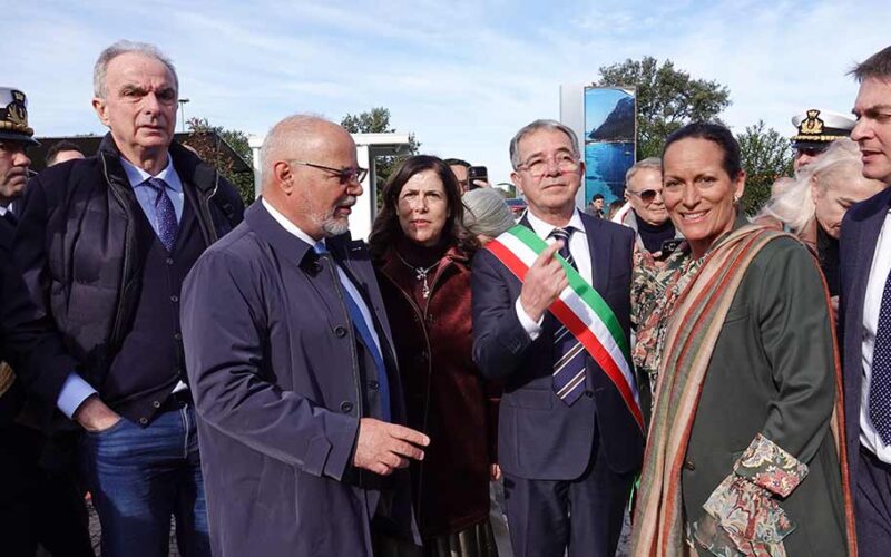 Intitolazione aeroporto a Aga Khan