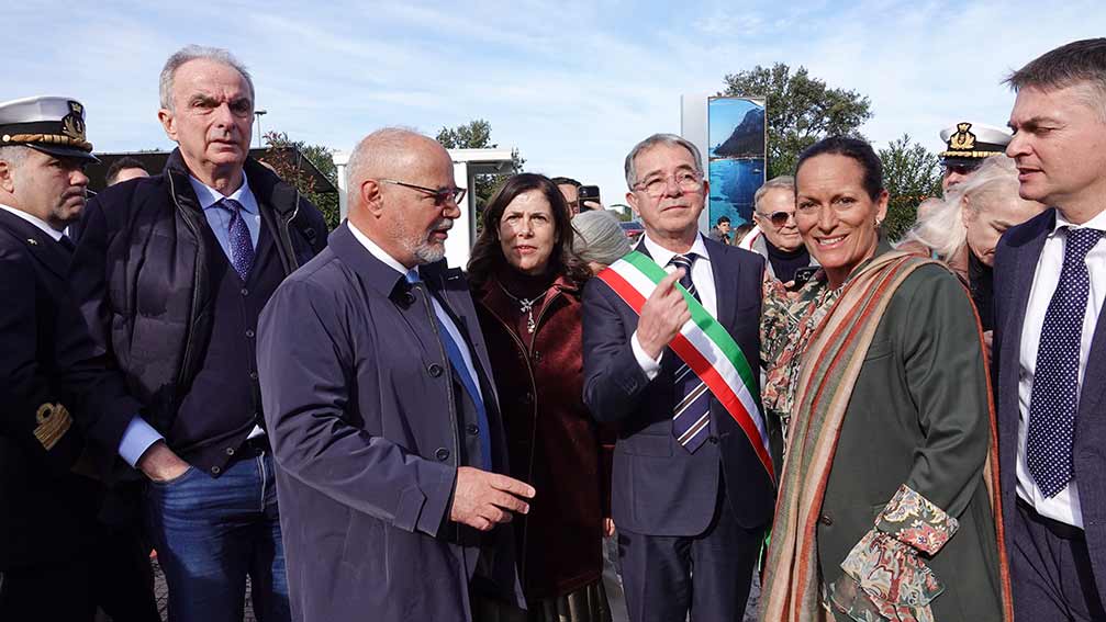 Intitolazione aeroporto a Aga Khan