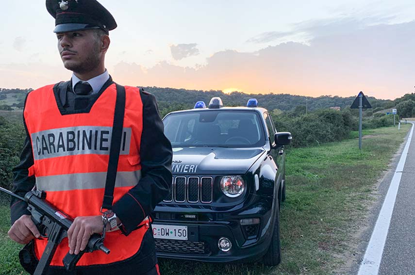 Ovodda. Nascondeva un fucile clandestino e cartucce sotto una pianta, ai domiciliari un 18enne 1 Arresto a Ovodda 18enne