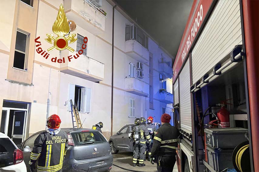 Incendio Sassari via Canepa