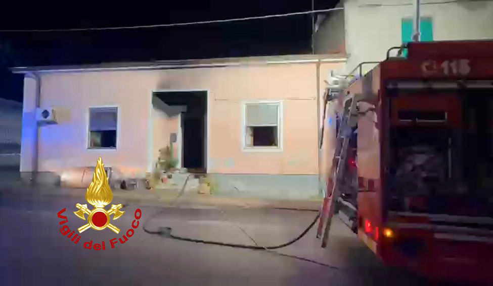Incendio casa a Thiesi