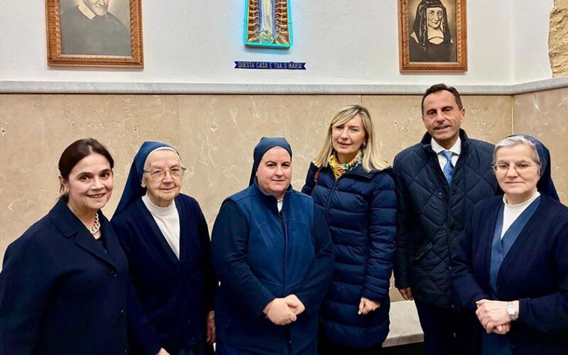 Consegna beni compagnia Figlie della cartta Olbia