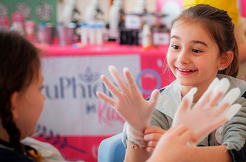 In Sardegna oltre duemila studenti delle scuole primarie imparano la cura della pelle in classe 1 Euphidra for Kids