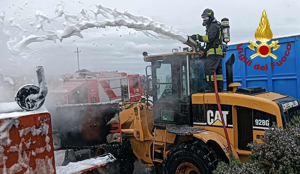 Incendio ecocentro Olbia