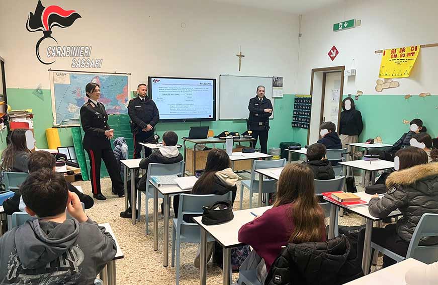 Educazione digitale incontro Carabinieri Telti Monti