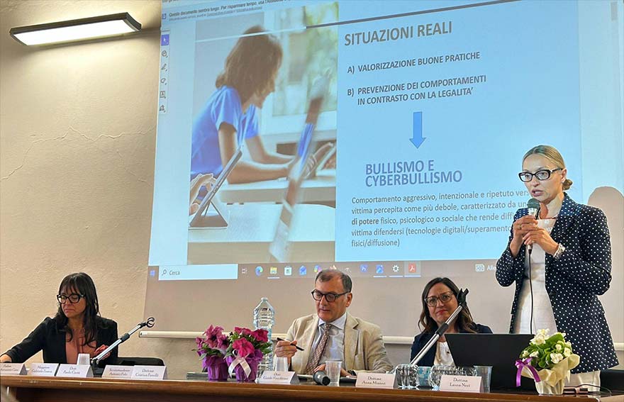 Ozieri, ampia partecipazione alla Giornata della Legalità 2026: al centro il patto educativo tra scuola, famiglie e istituzioni 2 Convegno legalita 2026 Ozieri 2