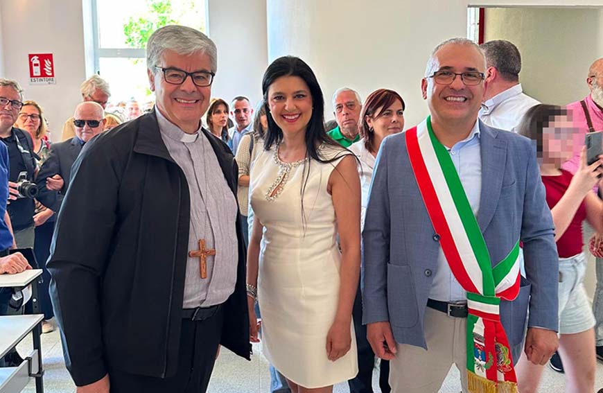 Anela scommette sulla cultura. Inaugurato il Museo dell'identità e della memoria 4 Corrado Melis Maria Giovanna Cherchi e sindaco di Anela Nurra