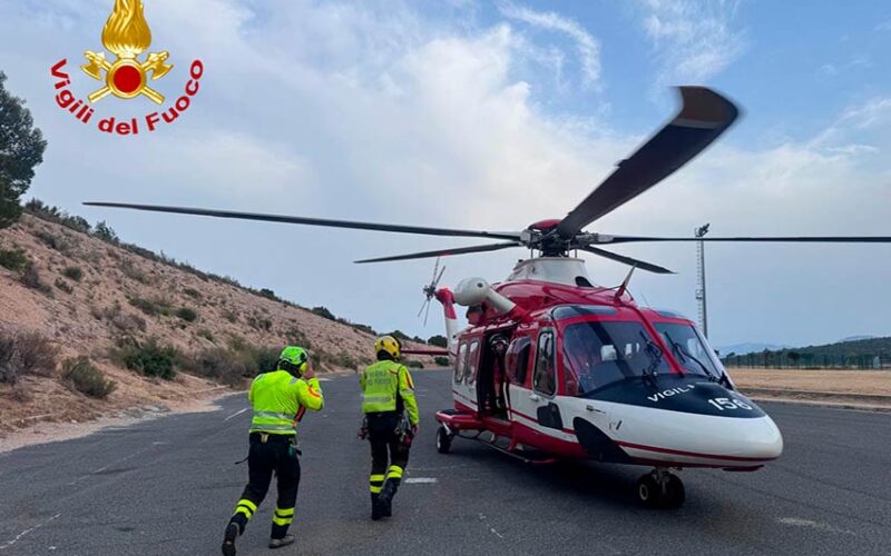 Salvataggio a Cala Gonone donna e due bambine