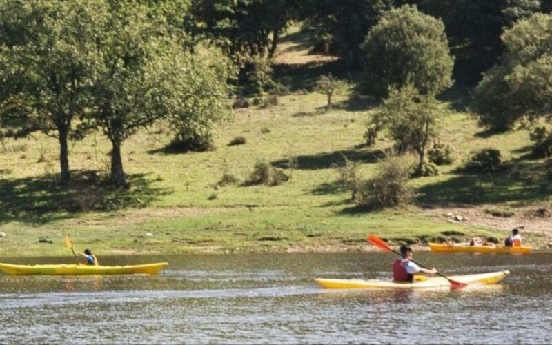 Illorai lago di SEna Manna canoisti