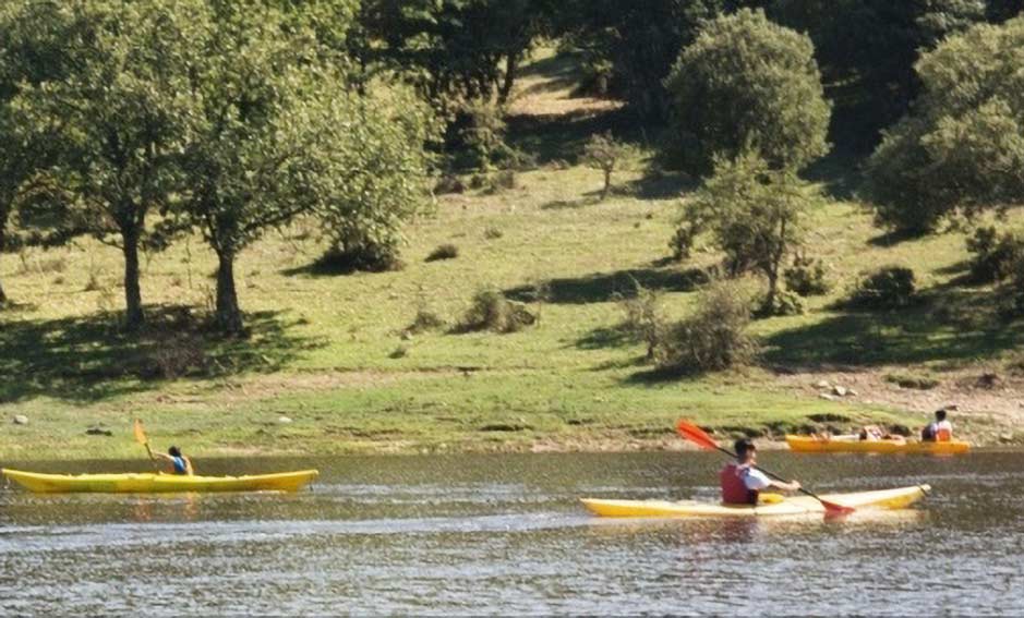 Illorai lago di SEna Manna canoisti