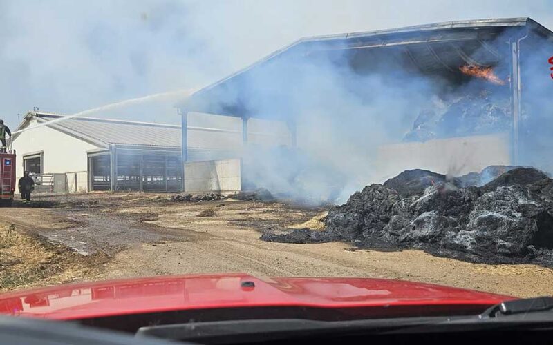 Incendio fienile Tossilo Macomer