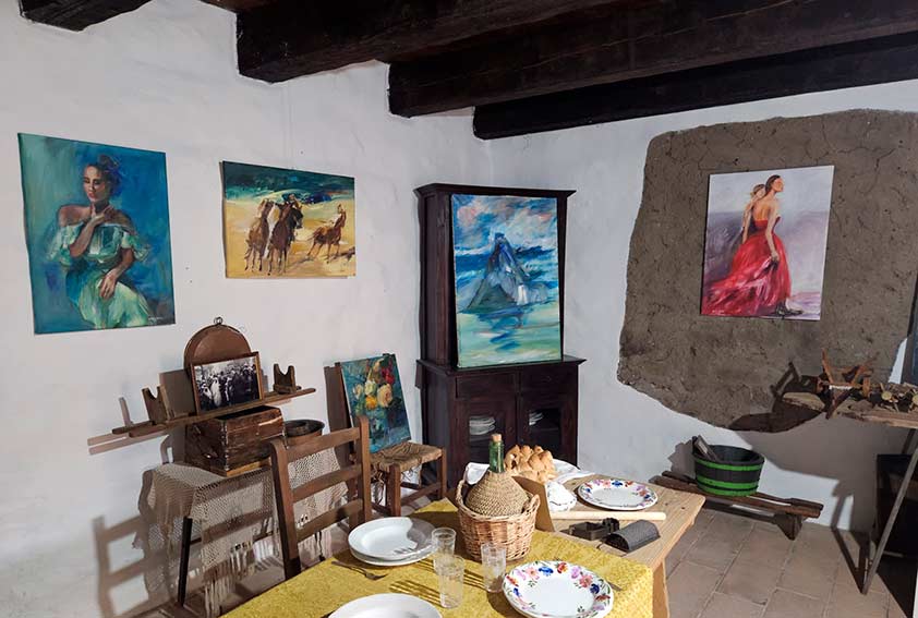 Monti, al museo "Pirisinu" la mostra pittorica di Marta Sanna 2 Mostra Marta Sanna 2