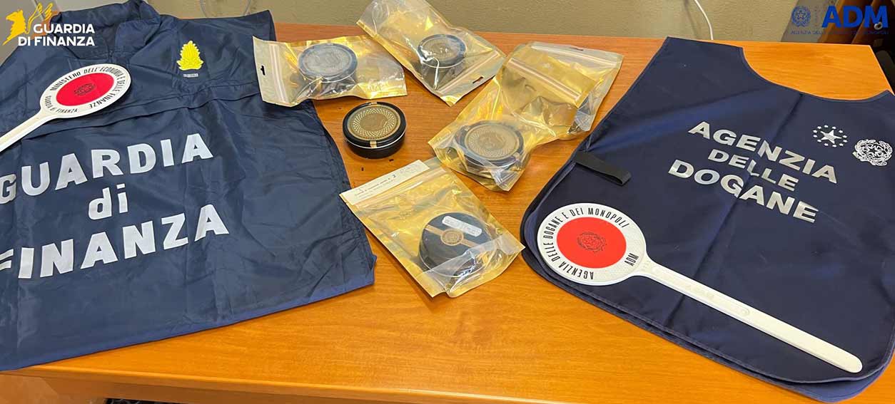 Sequestro caviale Gdf Sassari e Agenzia dogane