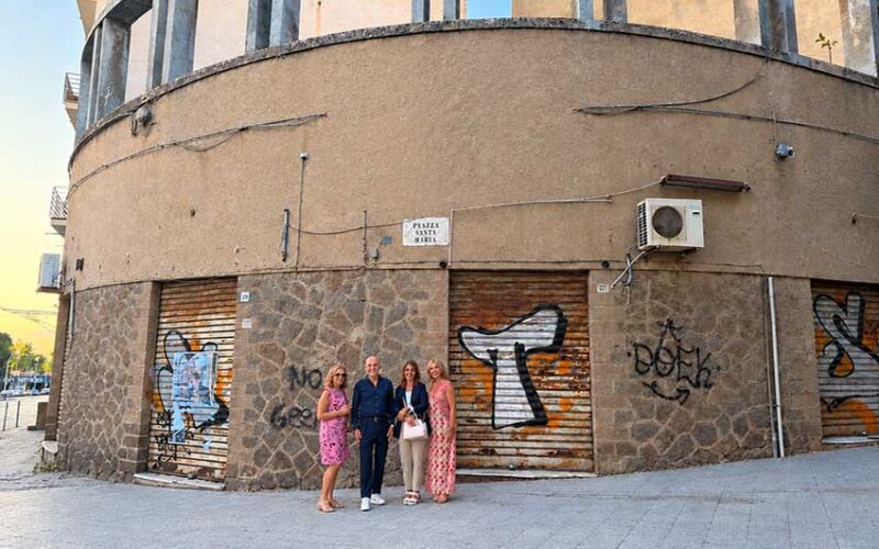 Ex Bar Aroni
