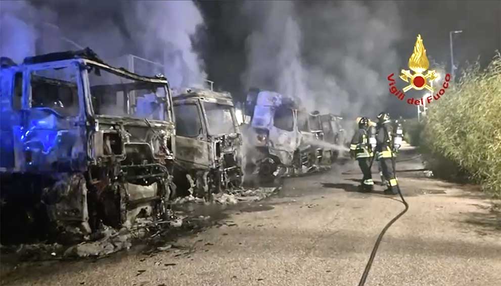 Incendio tarttori stradali Olbia