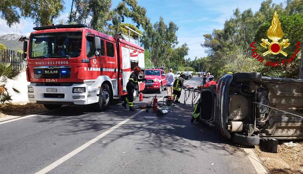 Alghero, auto esce di strada a Maristella, conducente in ospedale con l'elisoccorso 2 Incidente Alghero