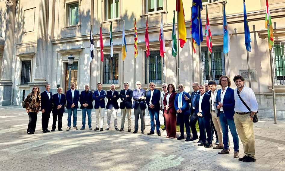 Ala dei sardi a Madrid alla riunione di Retecork