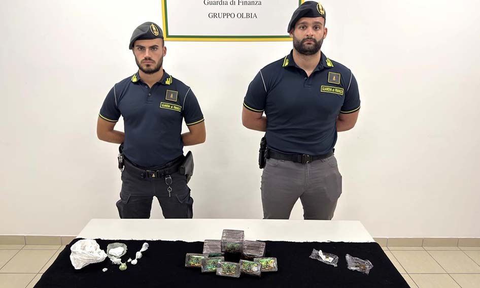 Arresto olbia pacco droga dalla Spagna