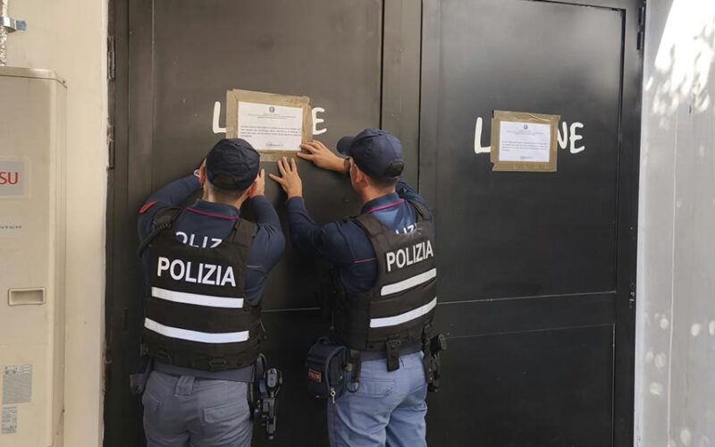 Chiusura locale aa Sassari