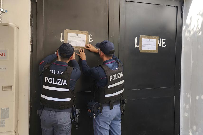 Chiusura locale aa Sassari
