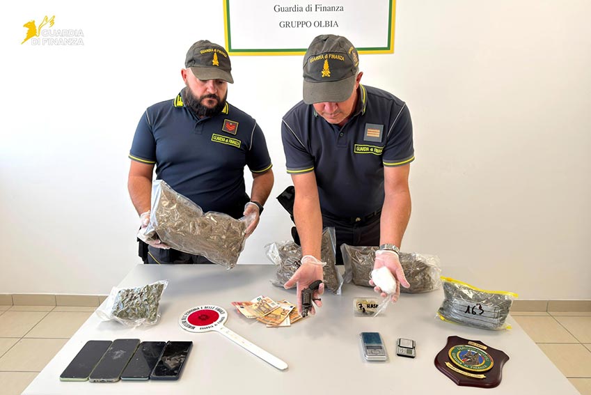 Due arresti a Santa Teresa per droga
