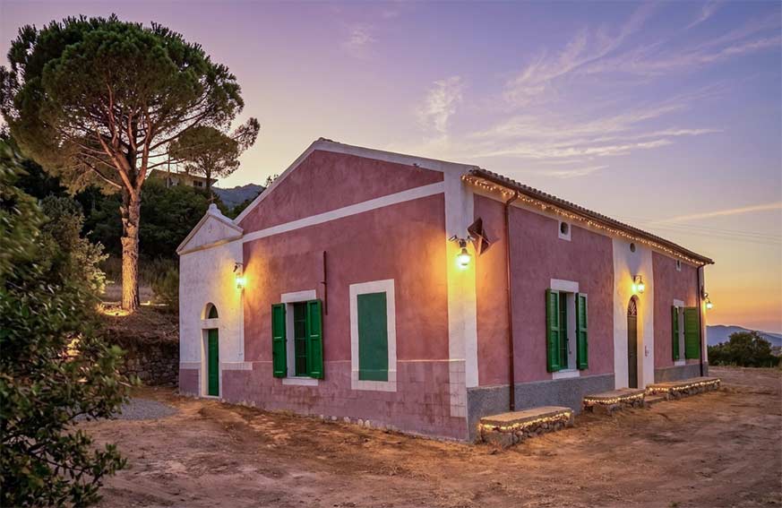 Villa Donna Peppina Tola